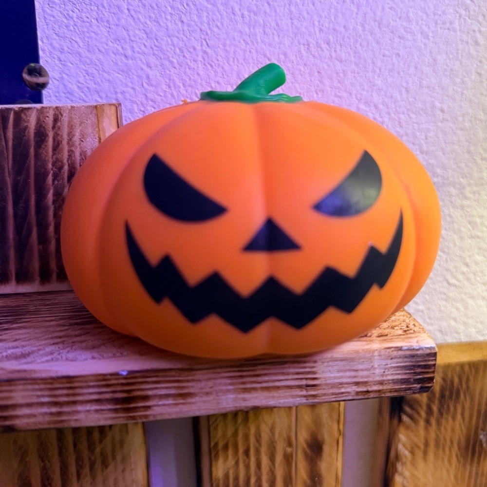 Halloween Jack O Lantern Pumpkin Stress Toy Squishy Orange Spooky NWOB